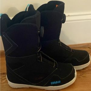 Kids Thirty-two snowboarding boots
